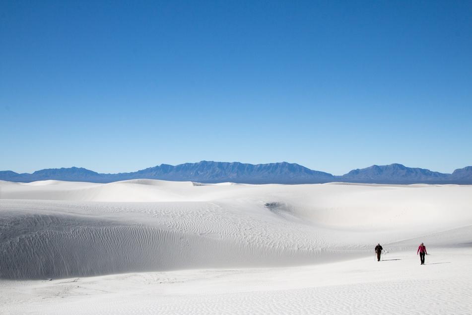 Rising from the heart of the Tularosa Basin is one of the world's great natural wonders - the glistening white sands of New Mexico.